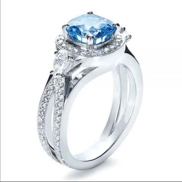 New Women’s 925 Silver Exquisite Engagement Ring - Picture 3 of 5